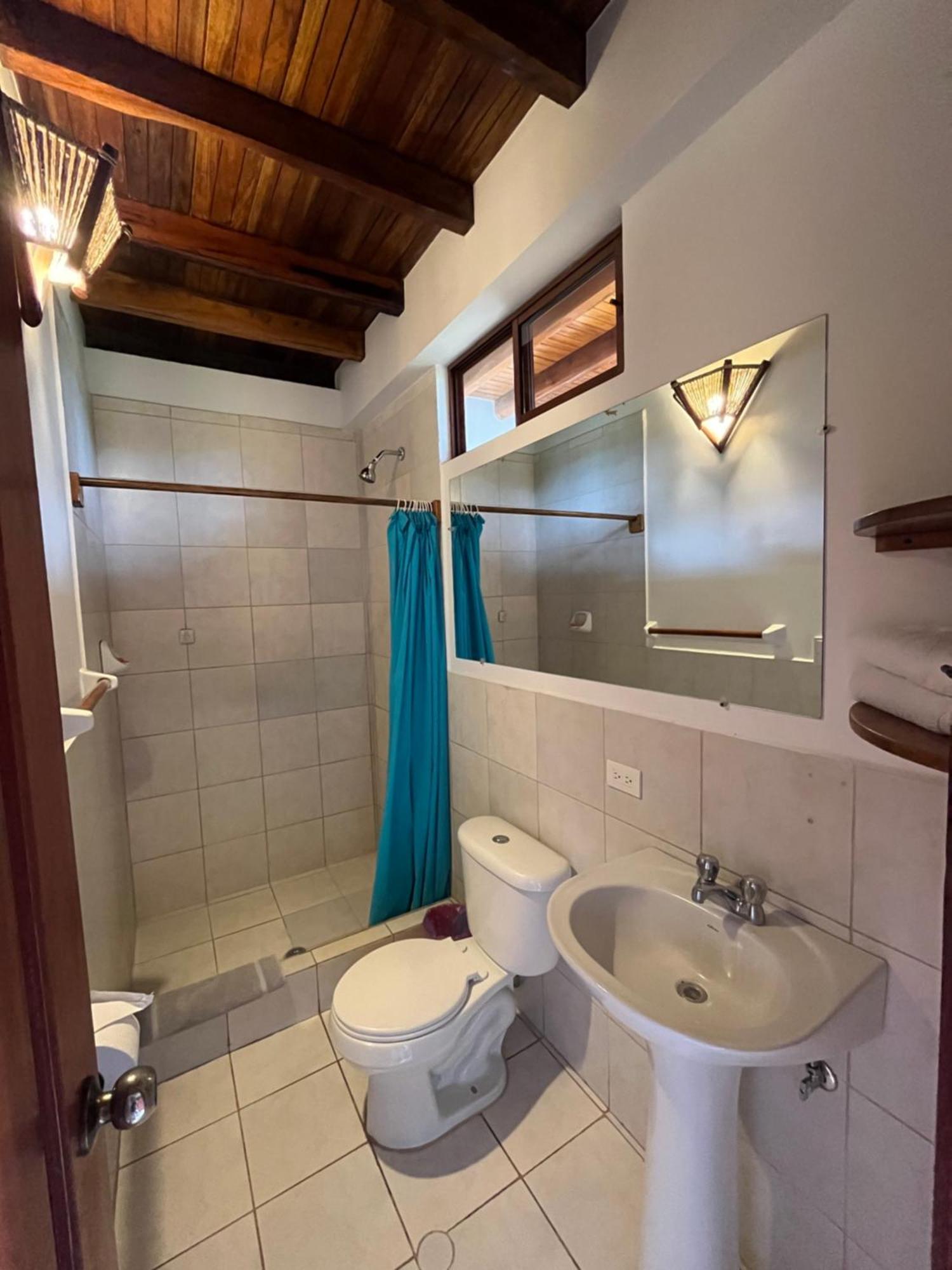 Victor Hugo Hotel Puerto López Zewnętrze zdjęcie