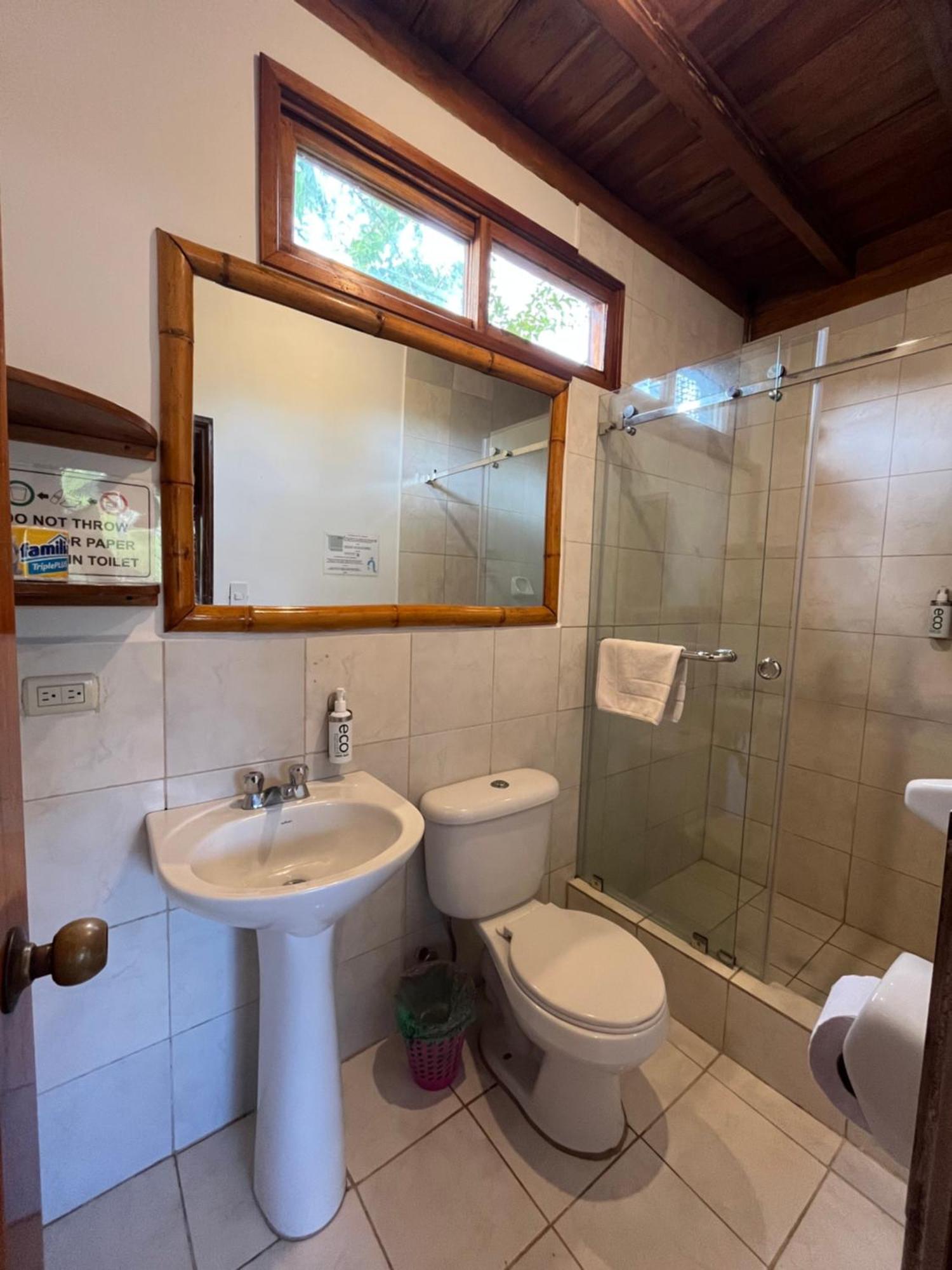 Victor Hugo Hotel Puerto López Zewnętrze zdjęcie