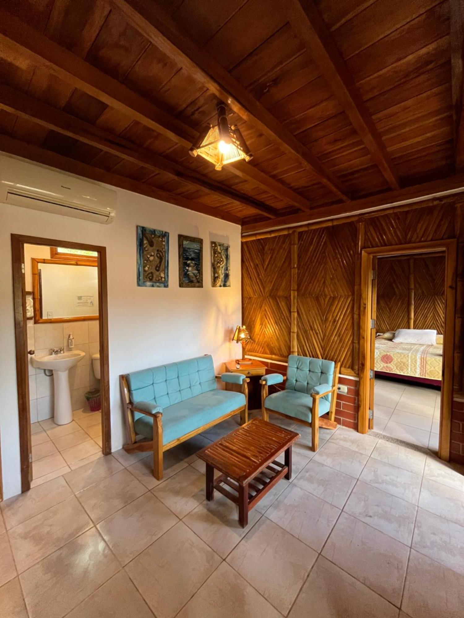 Victor Hugo Hotel Puerto López Zewnętrze zdjęcie